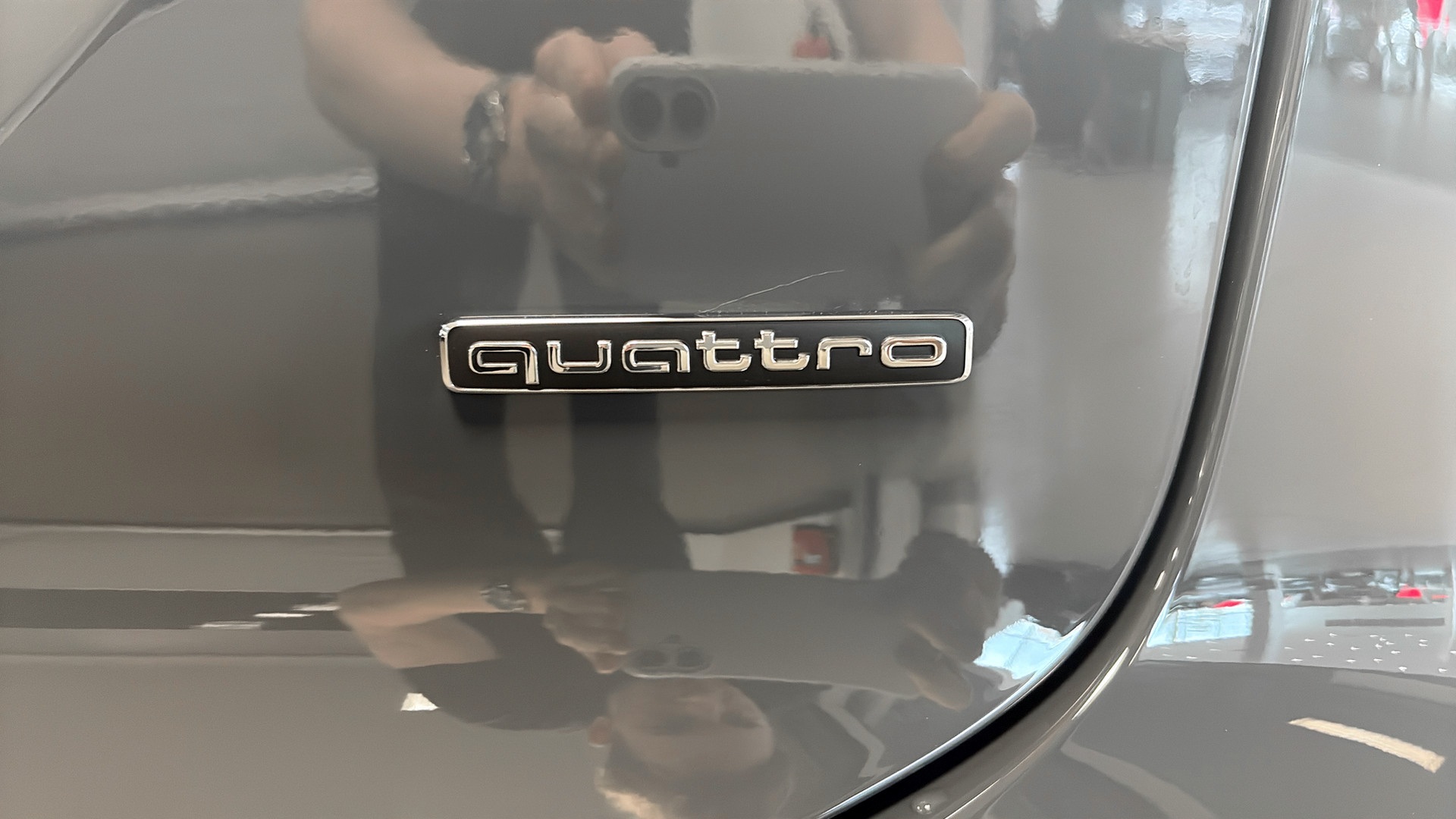 Audi Q6 e-tron GBU84P