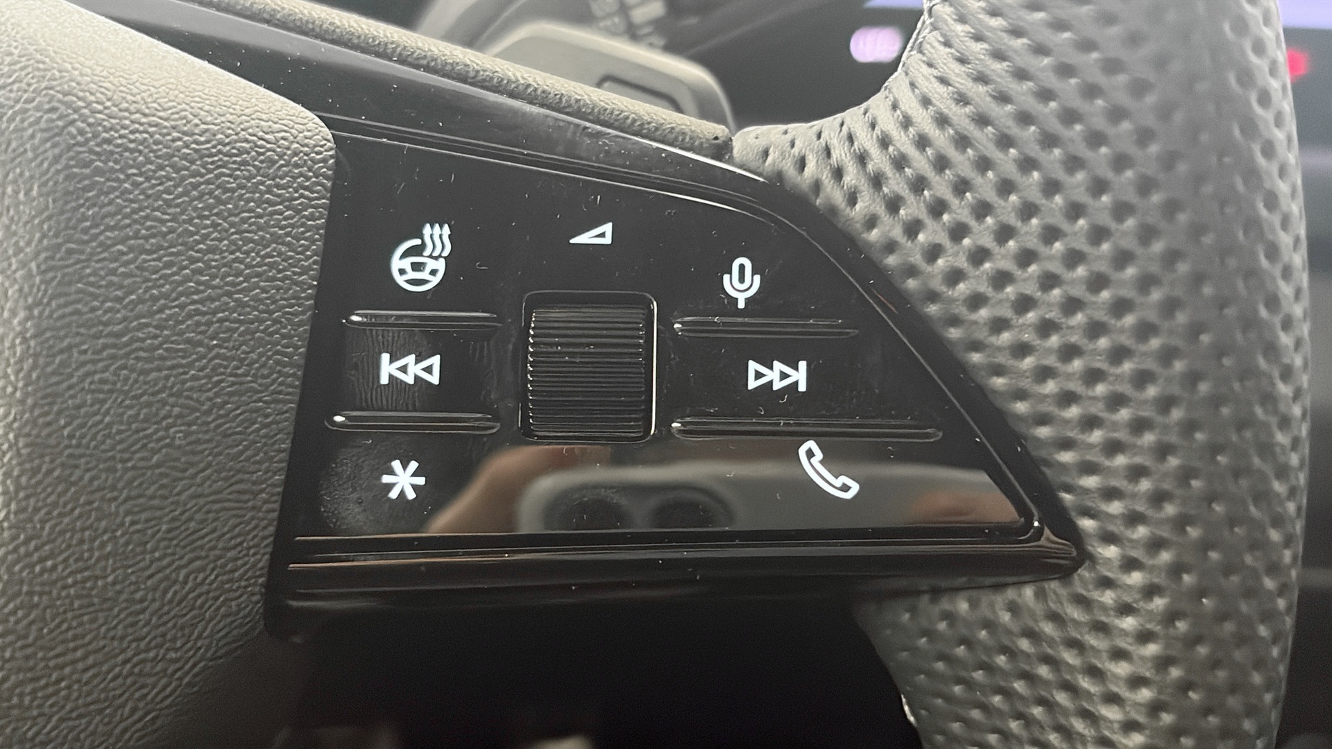Audi Q6 e-tron GBU84P