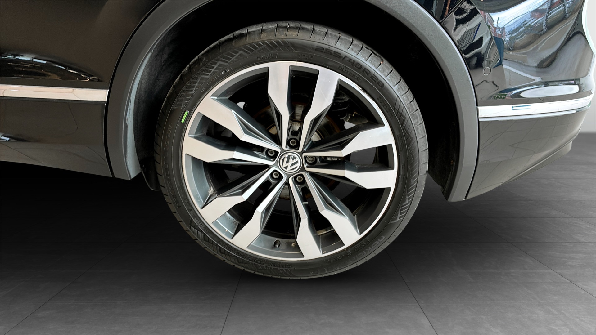 Volkswagen Tiguan GCO997