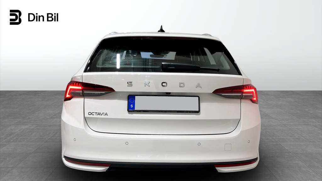 Skoda Octavia GDJ31C