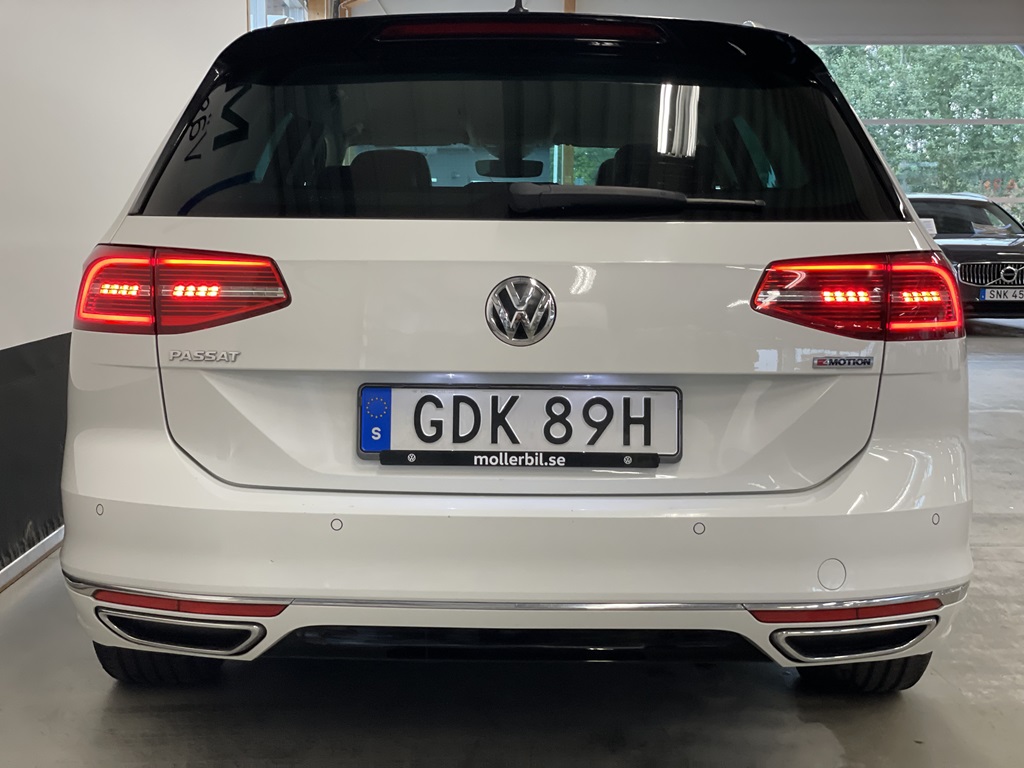 Volkswagen Passat GDK89H