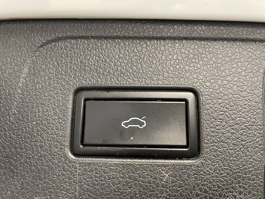 Volkswagen Passat GDK89H