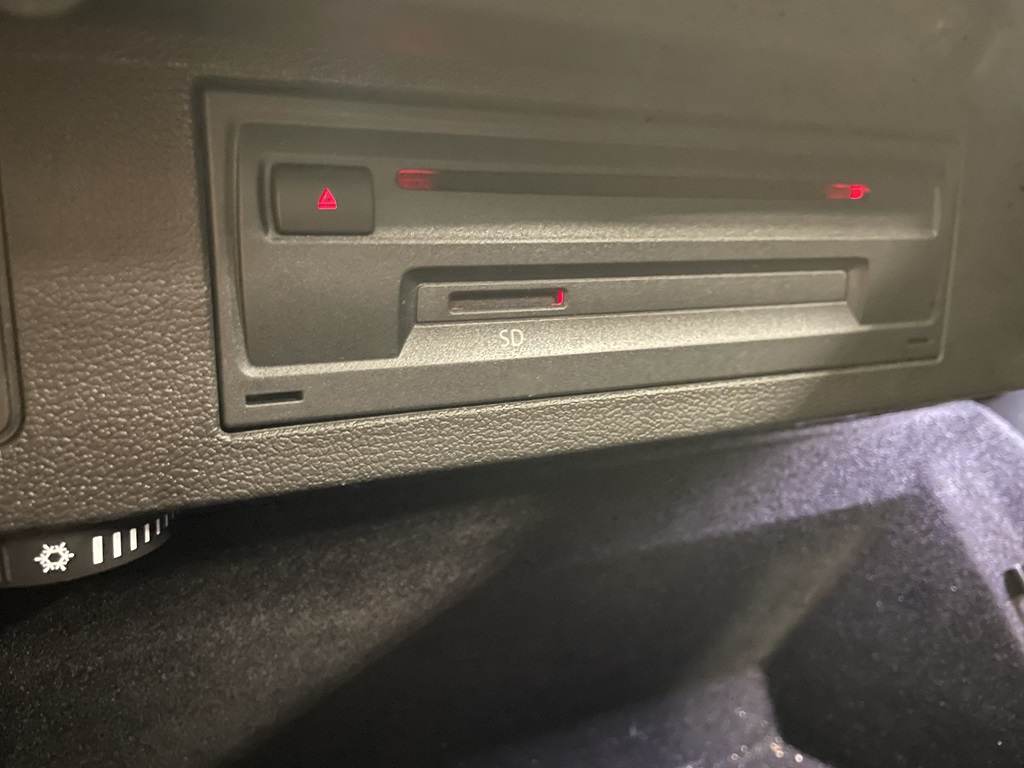 Volkswagen Passat GDK89H