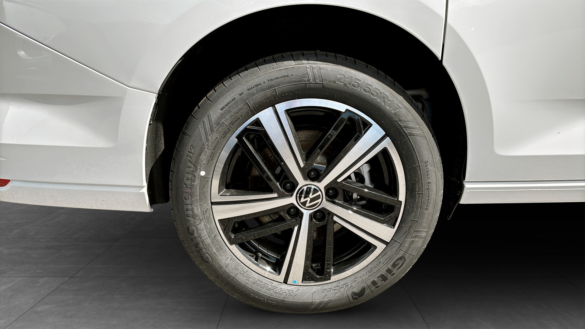 Volkswagen Caddy GEE47W