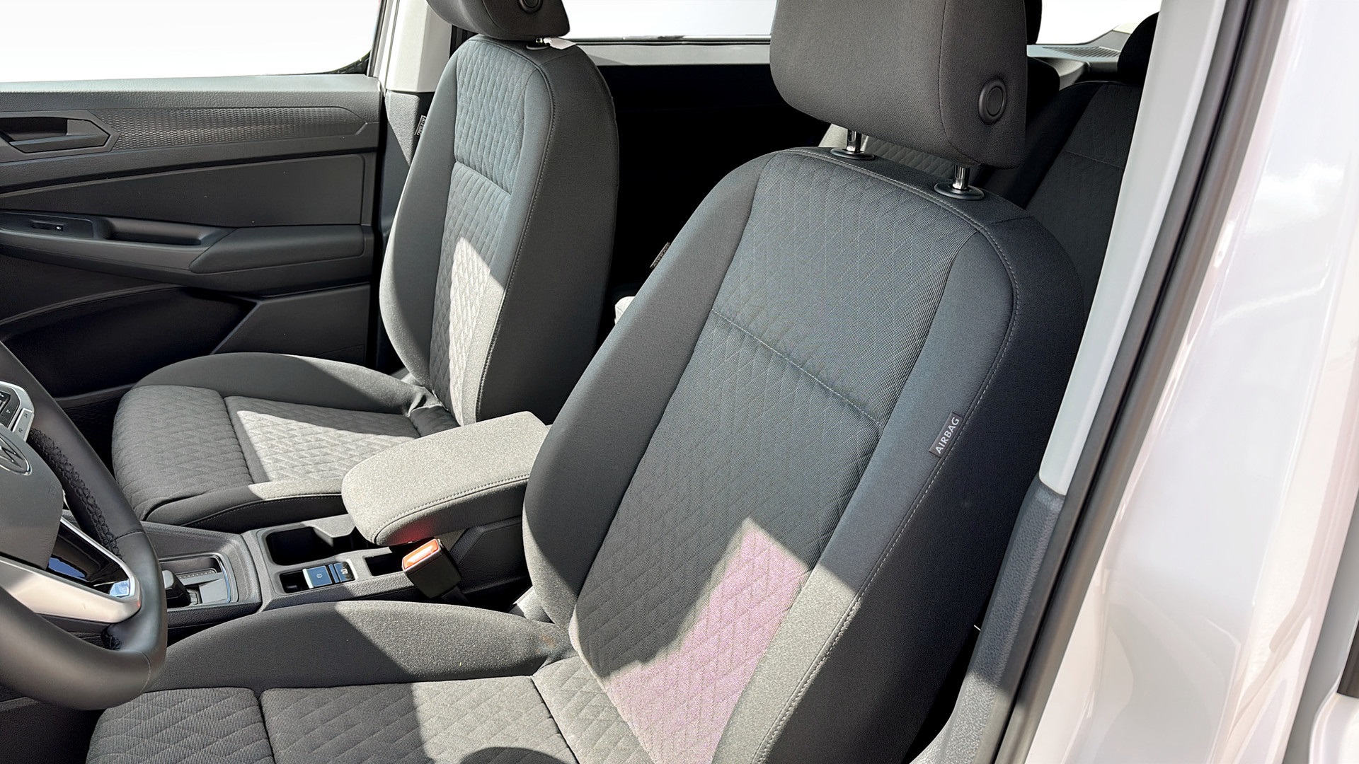 Volkswagen Caddy GEE47W