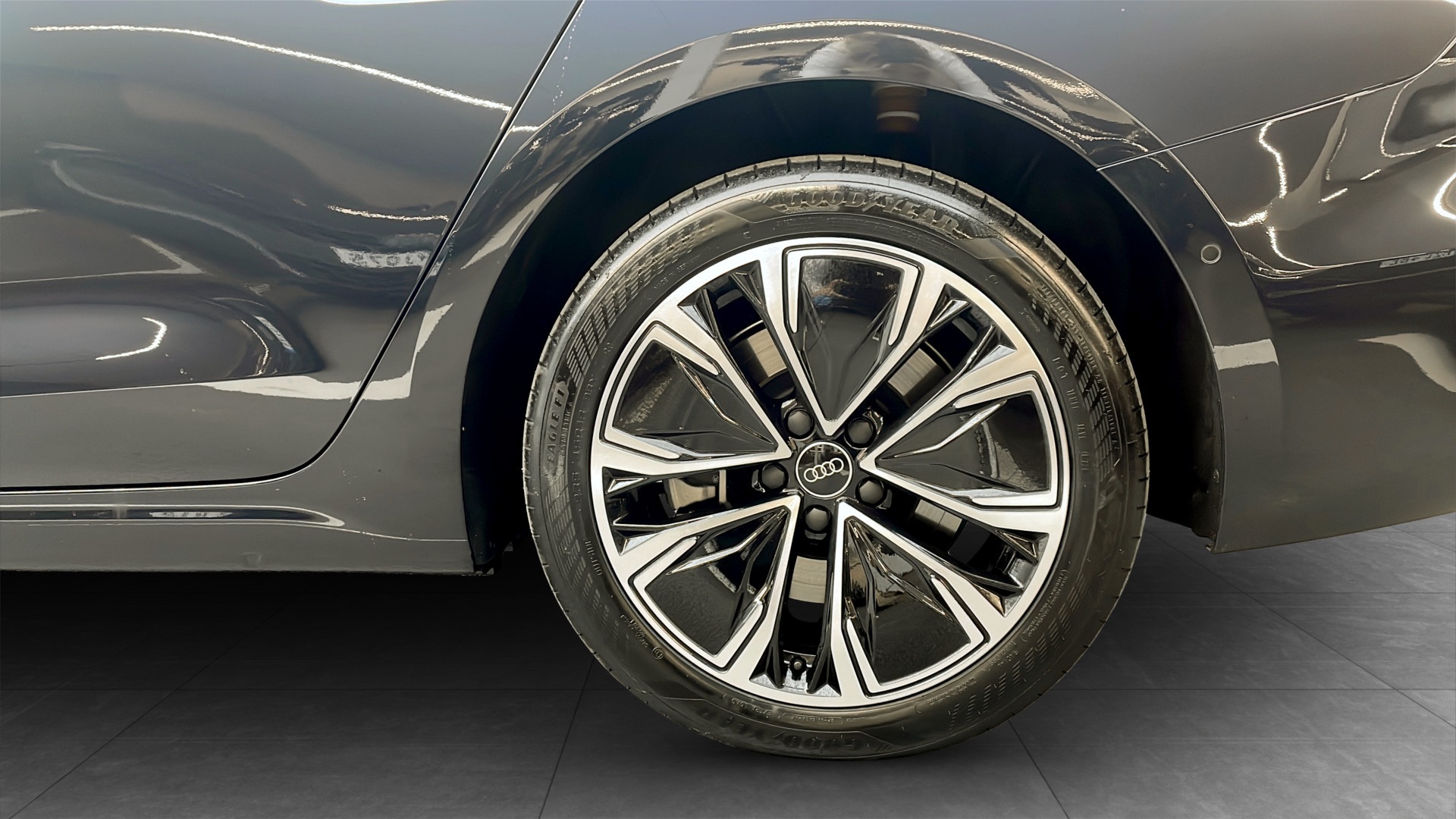 Audi A5 Avant GEM47R