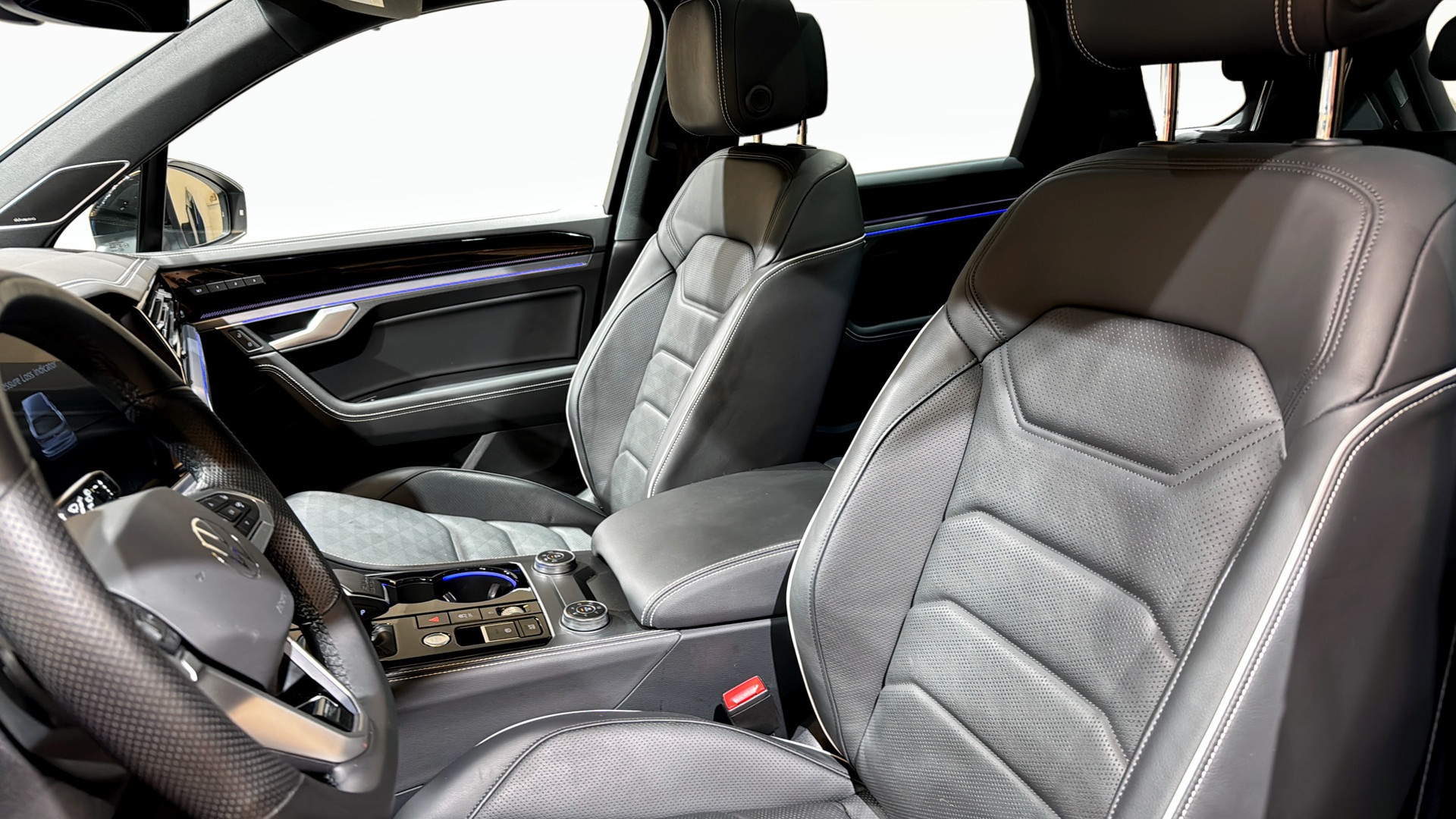 Volkswagen Touareg GFG31M
