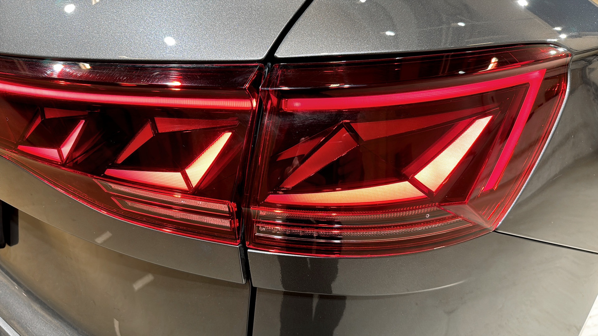 Volkswagen Touareg GFG31M