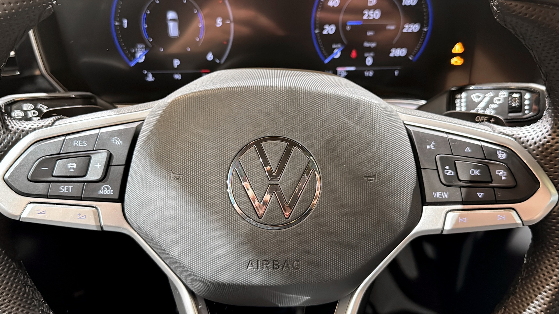 Volkswagen Touareg GFG31M