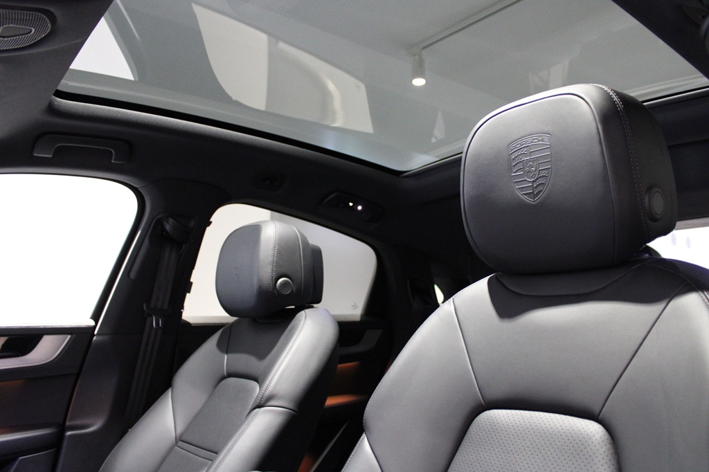 Porsche Cayenne GFH19H