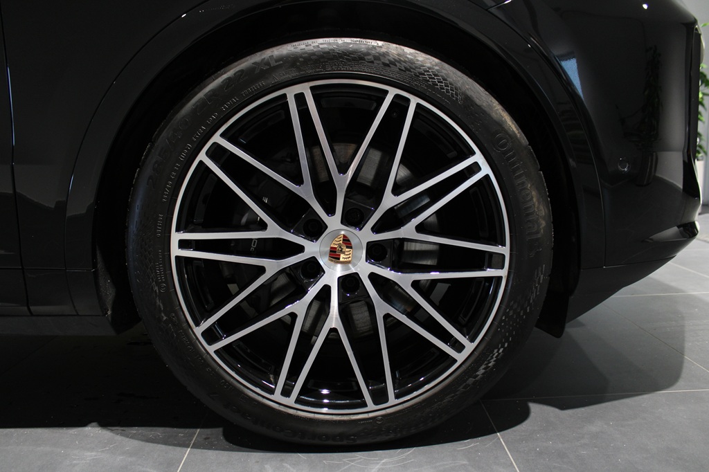 Porsche Cayenne GFH19H