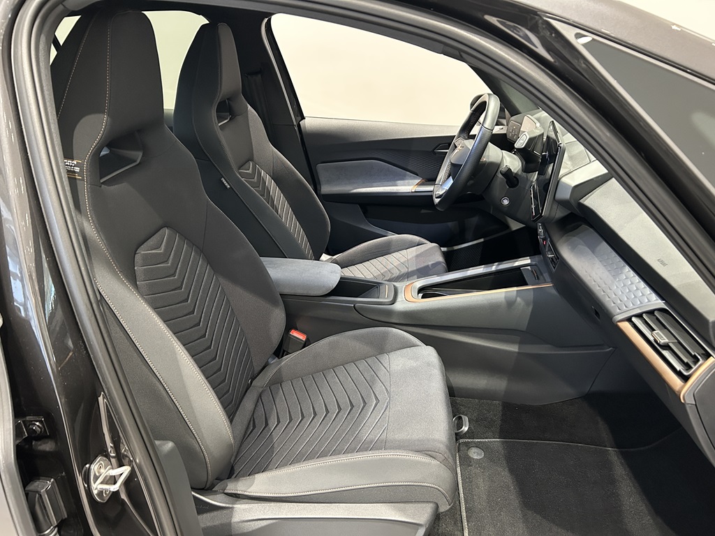 SEAT Cupra GGK83W