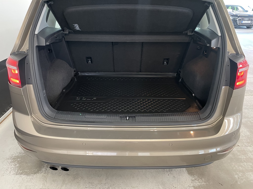 Volkswagen Golf Sportsvan GHC573