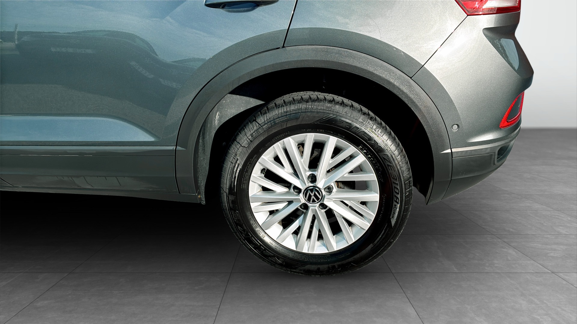 Volkswagen T-Roc GHJ67U