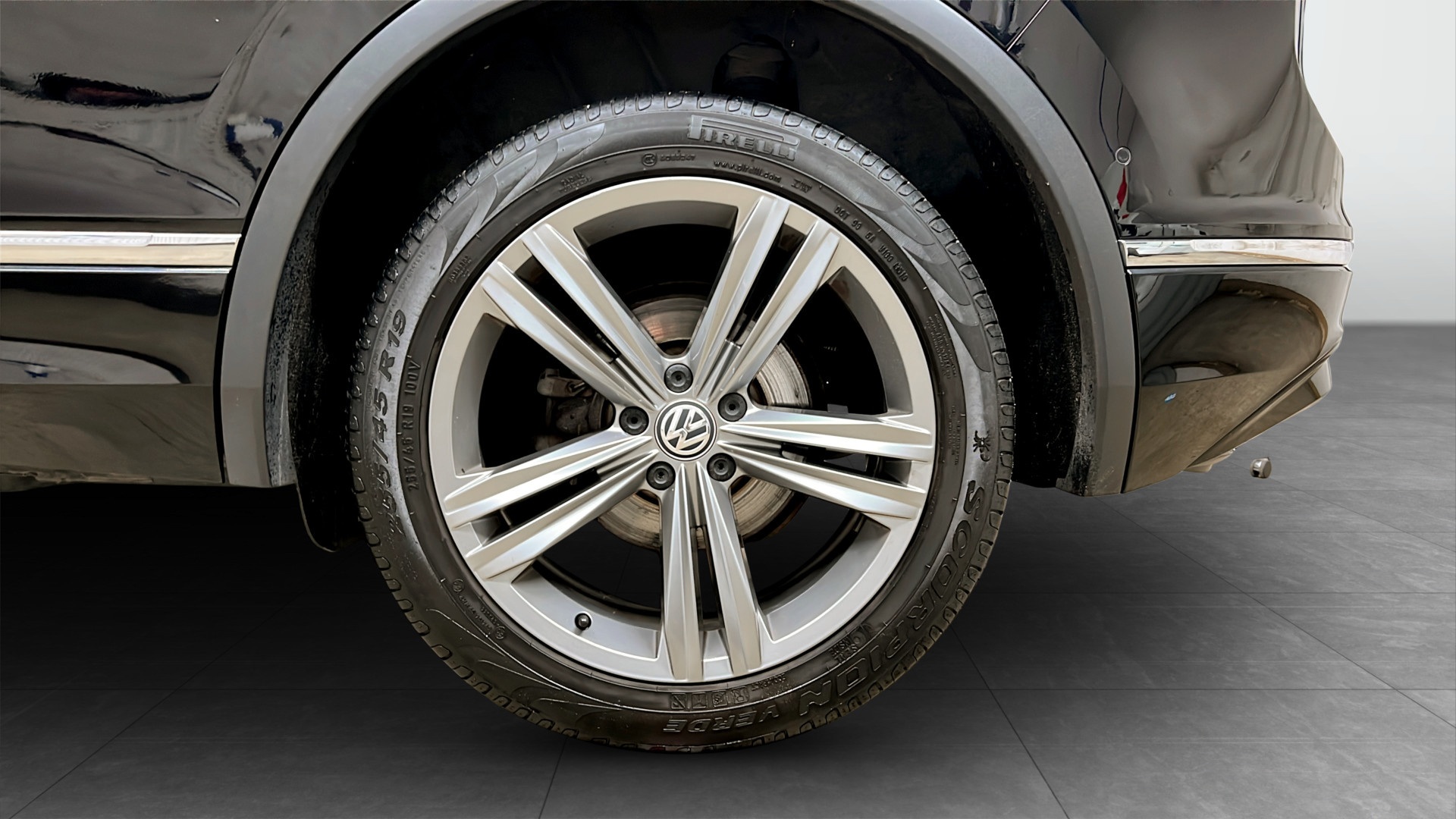 Volkswagen Tiguan GJH27K