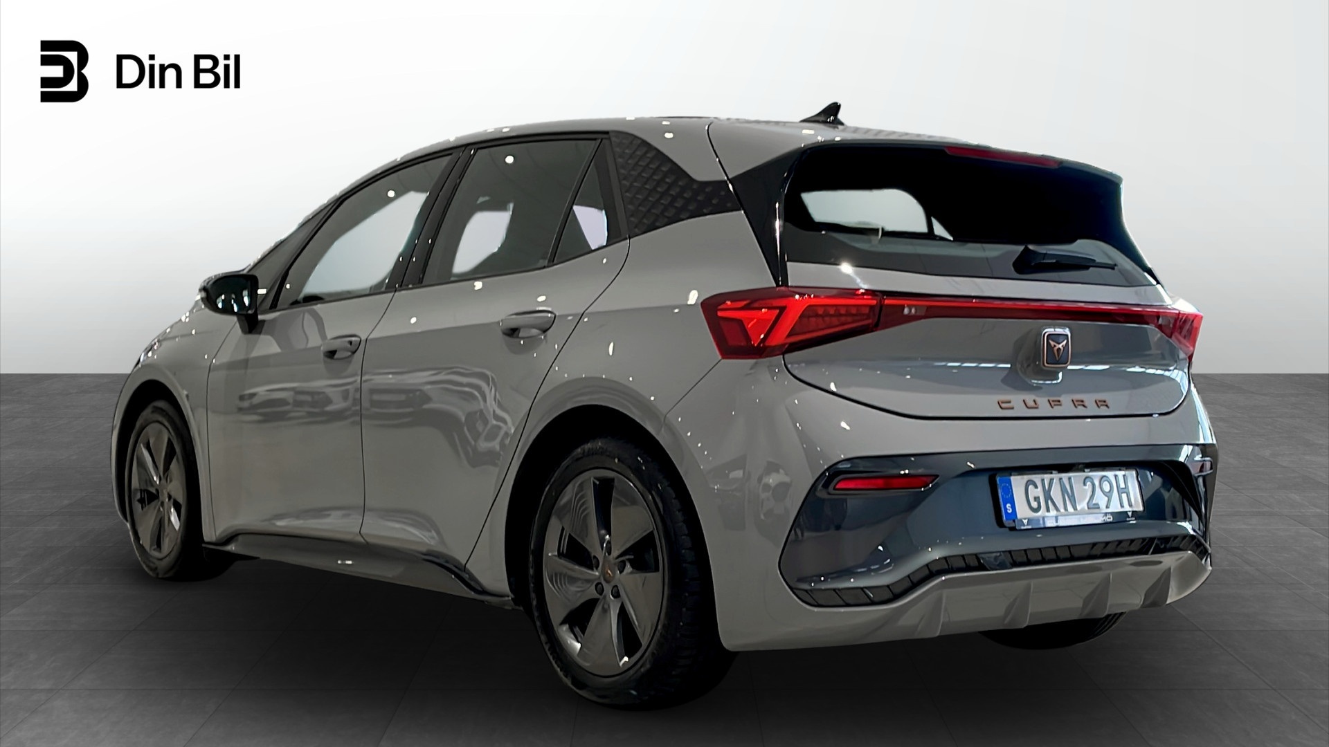 CUPRA Born GKN29H