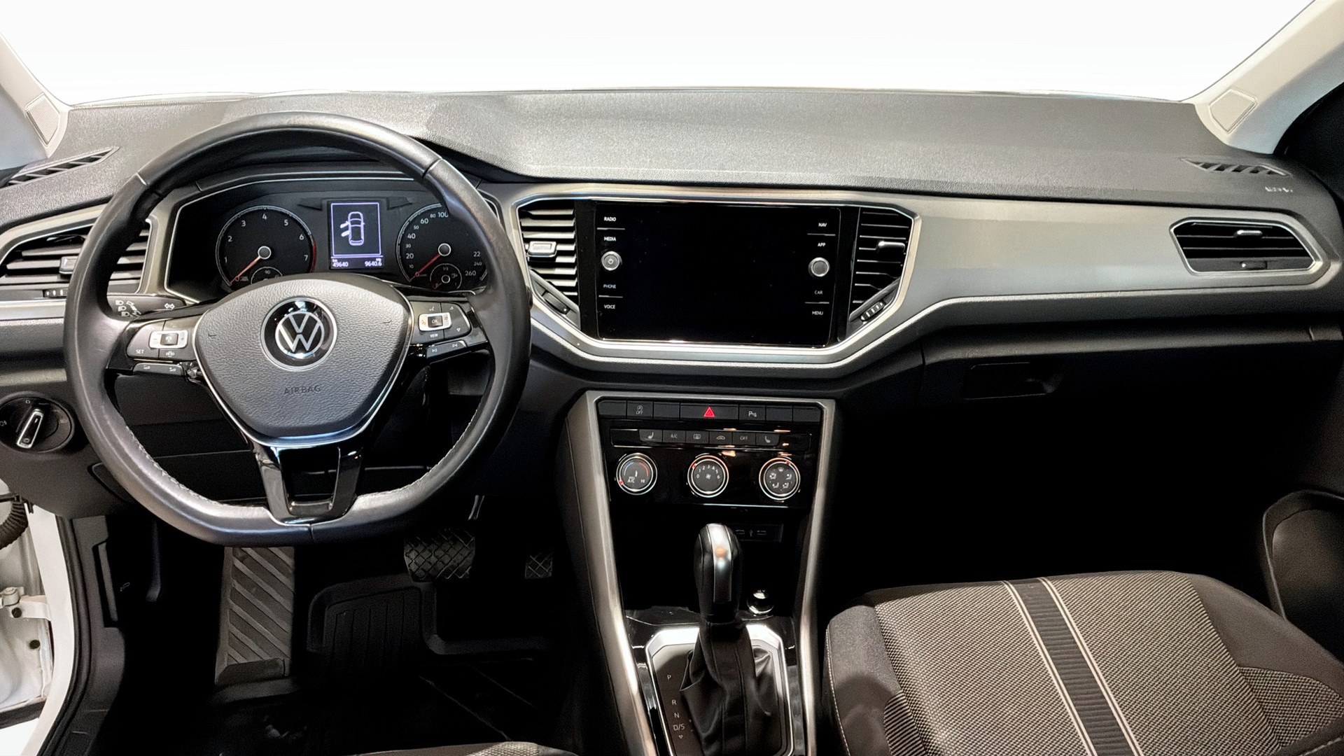 Volkswagen T-Roc GLB97J