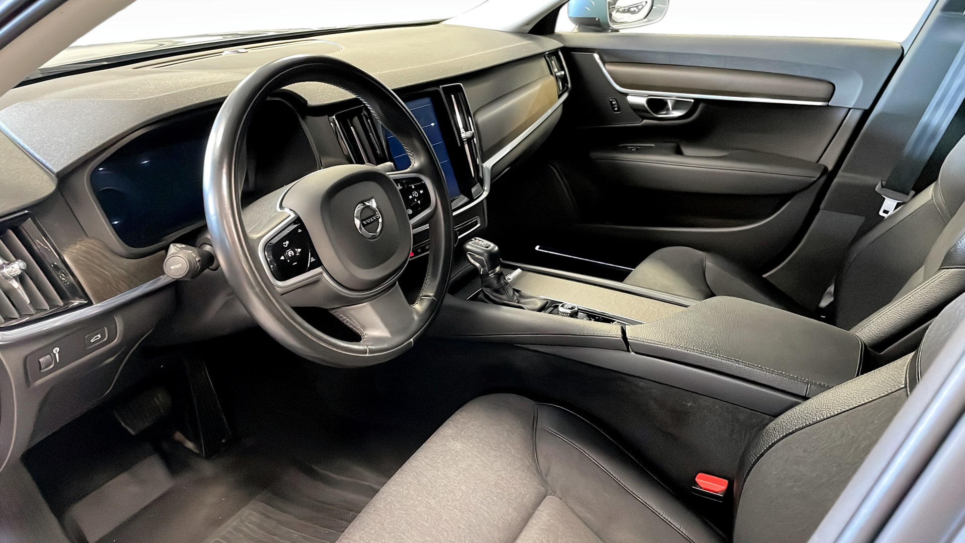Volvo V90 Cross Country GLE66T