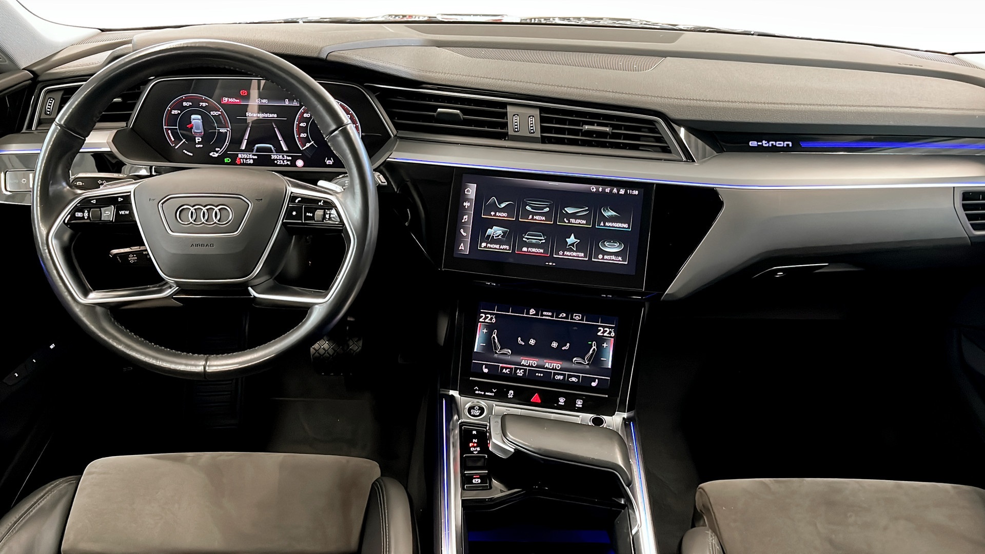 Audi e-tron GLF58Y
