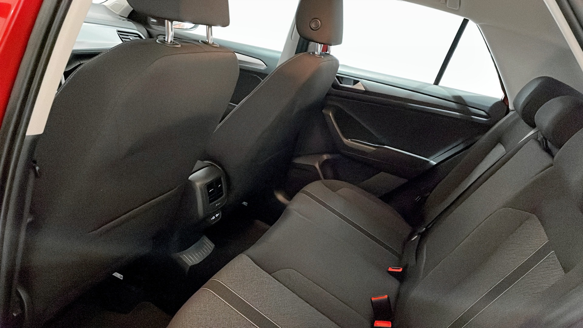 Volkswagen T-Roc GMG29K