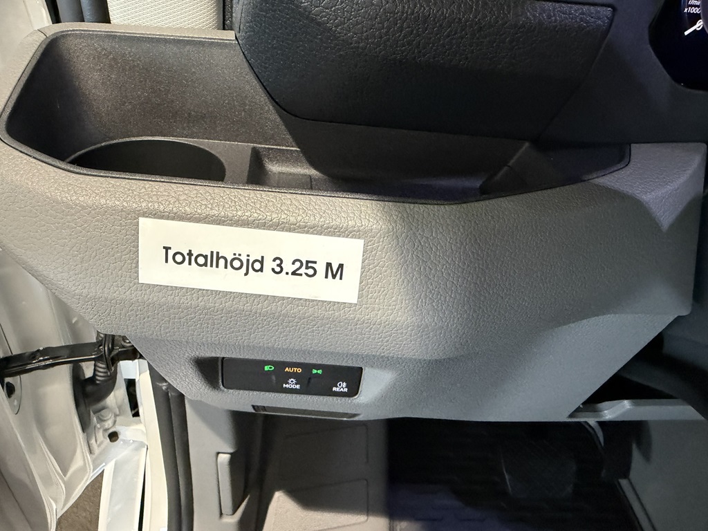 Volkswagen Crafter Skåp kort hjulbas GMG30T