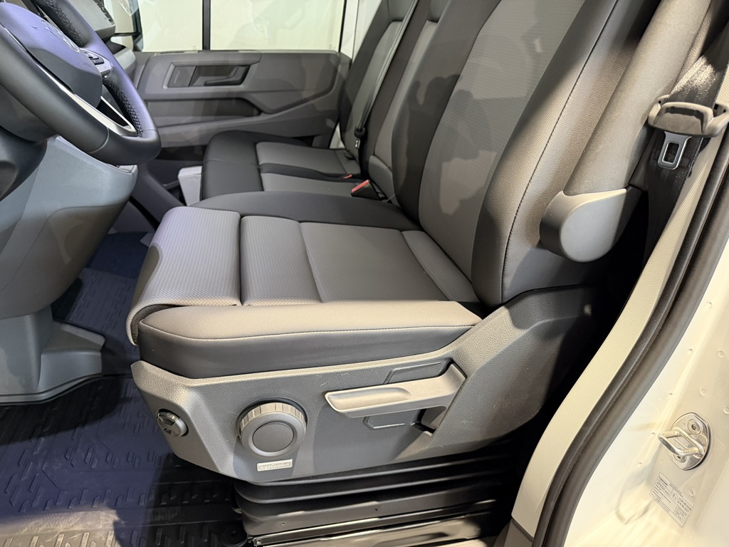 Volkswagen Crafter Skåp kort hjulbas GMG30T