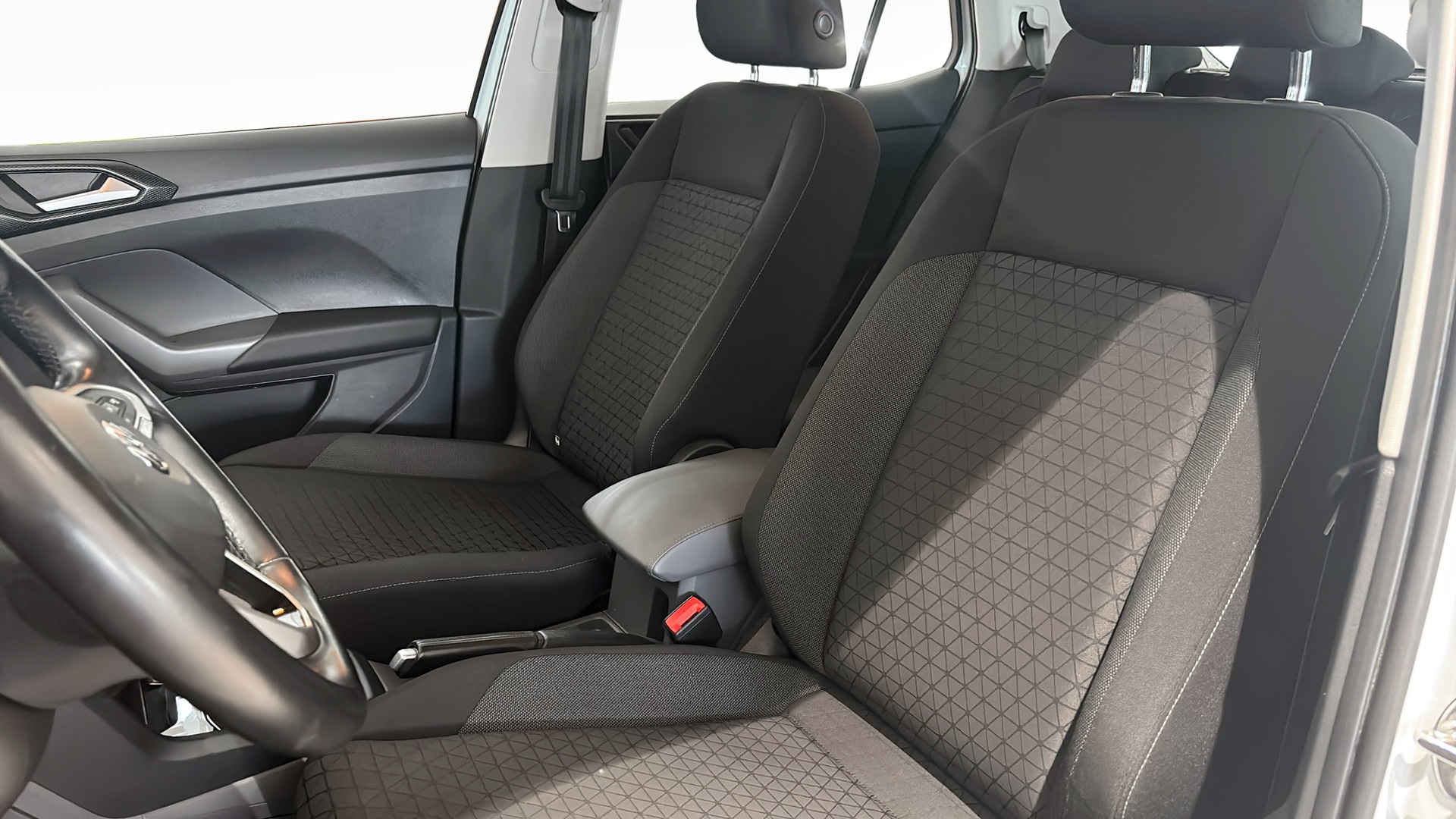 Volkswagen T-Cross GMM66C
