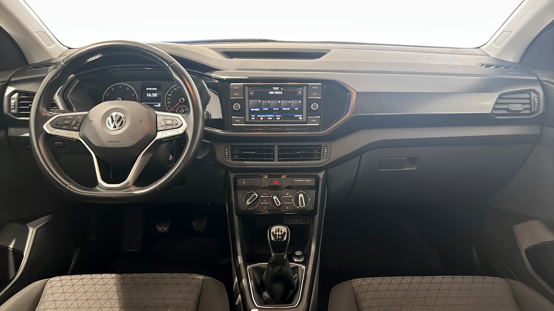 Volkswagen T-Cross GMM66C