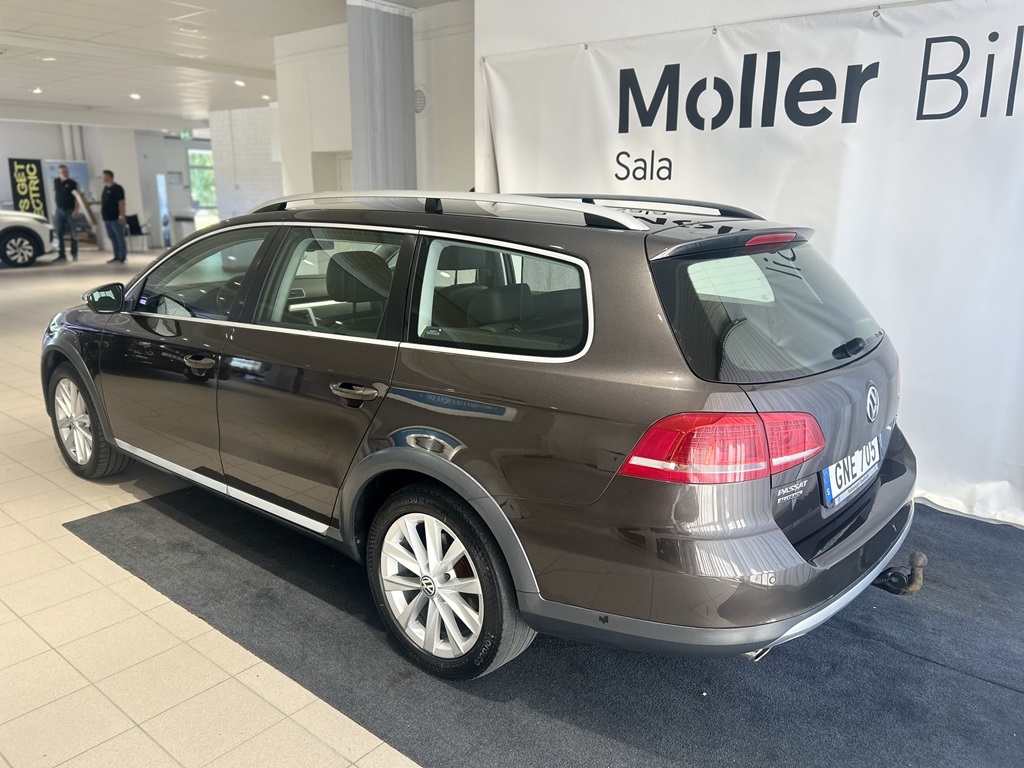 Volkswagen Passat GNE705