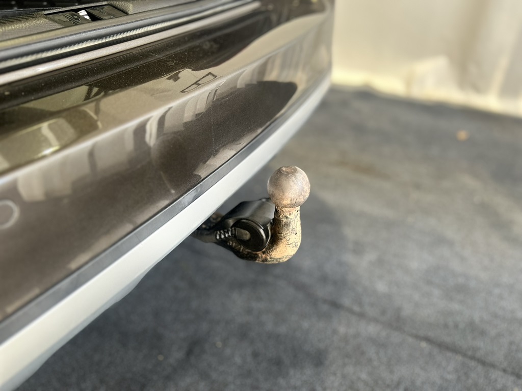 Volkswagen Passat GNE705