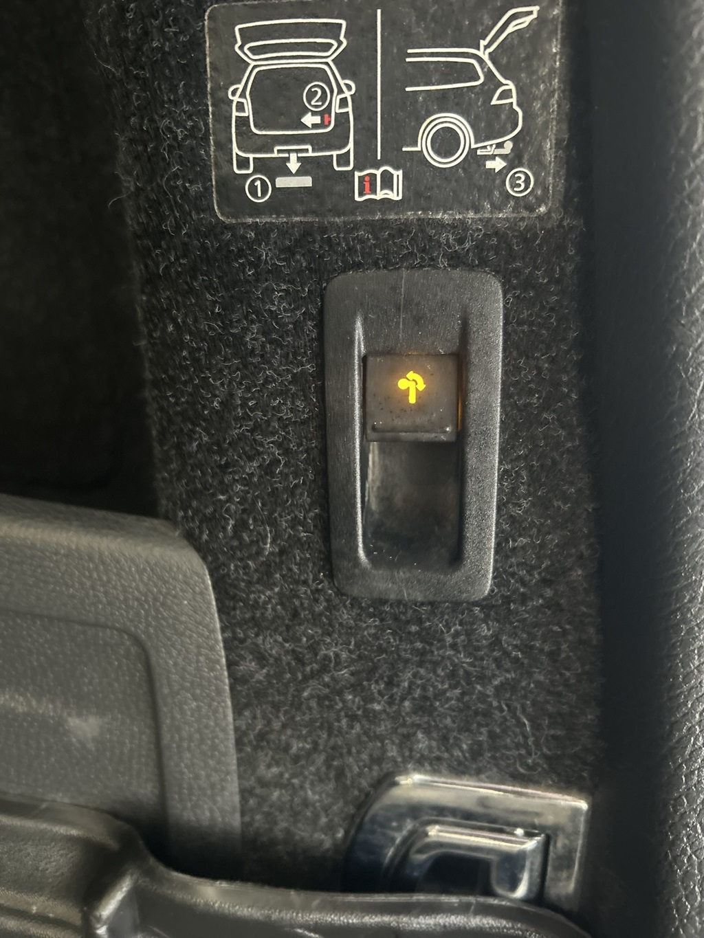 Volkswagen Passat GNE705