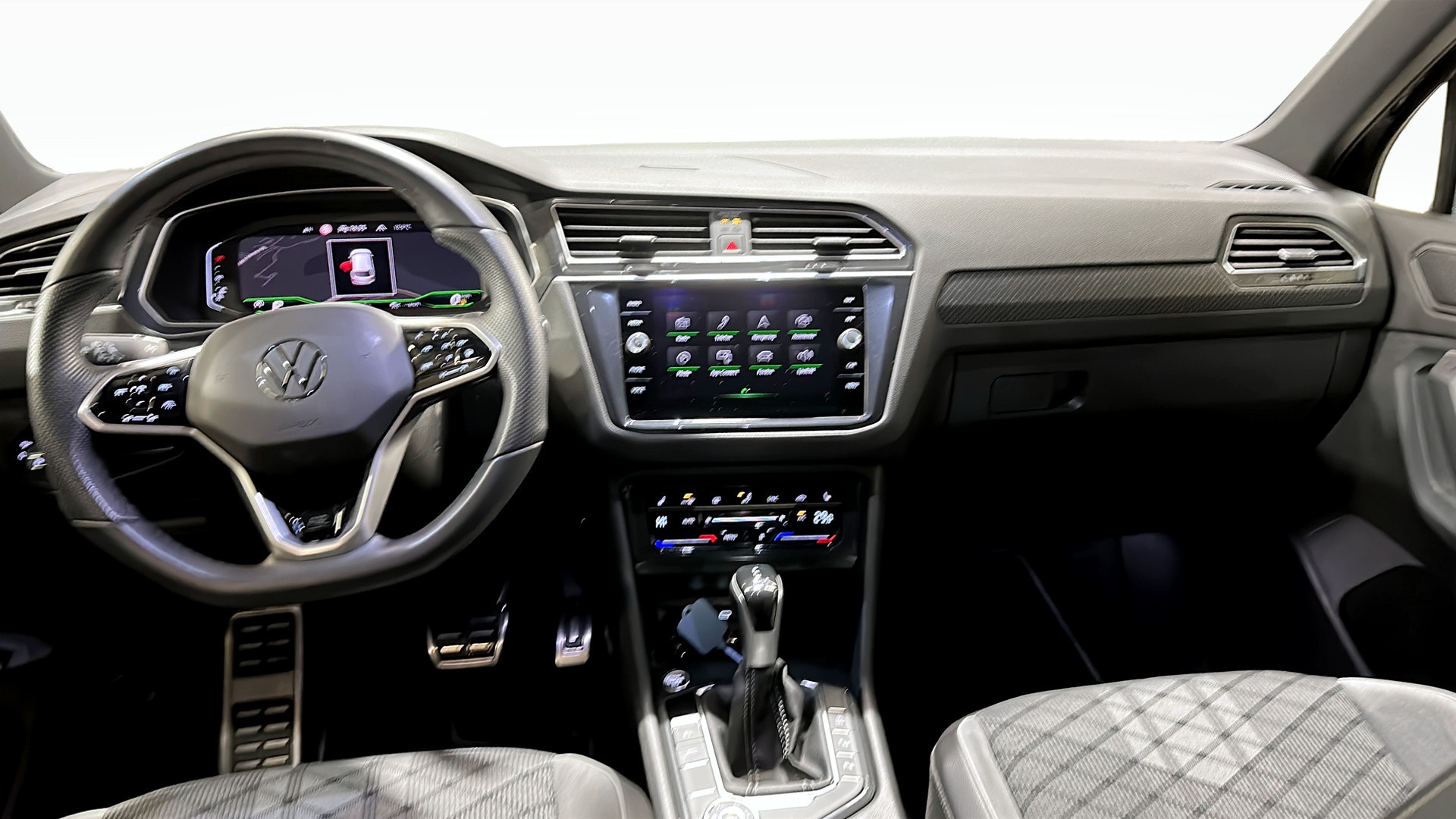 Volkswagen Tiguan GNF90H