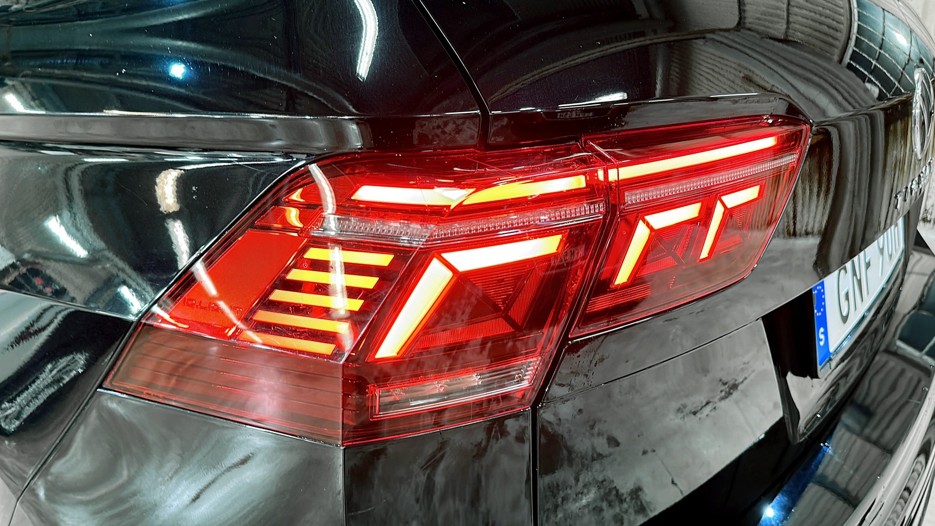 Volkswagen Tiguan GNF90H
