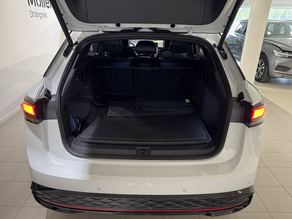 Volkswagen ID.7 Tourer GNJ47U