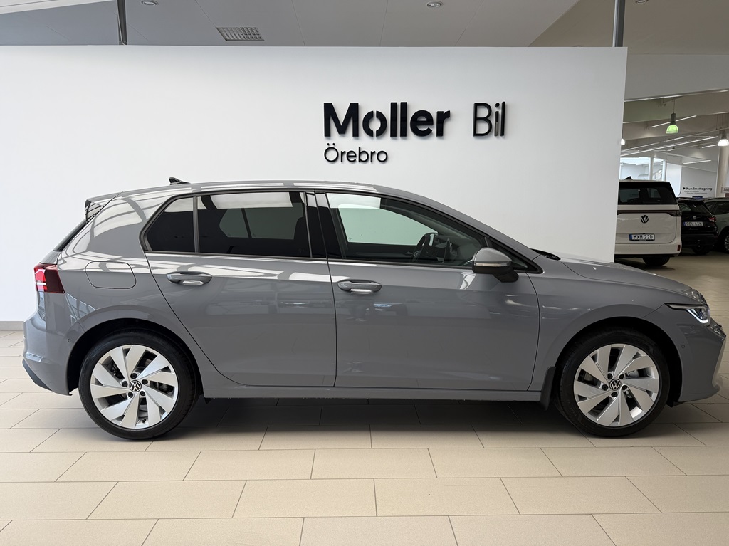 Volkswagen Golf GNK31B
