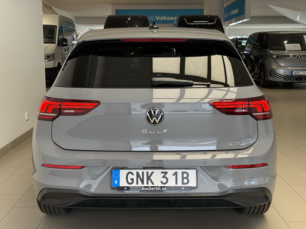 Volkswagen Golf GNK31B