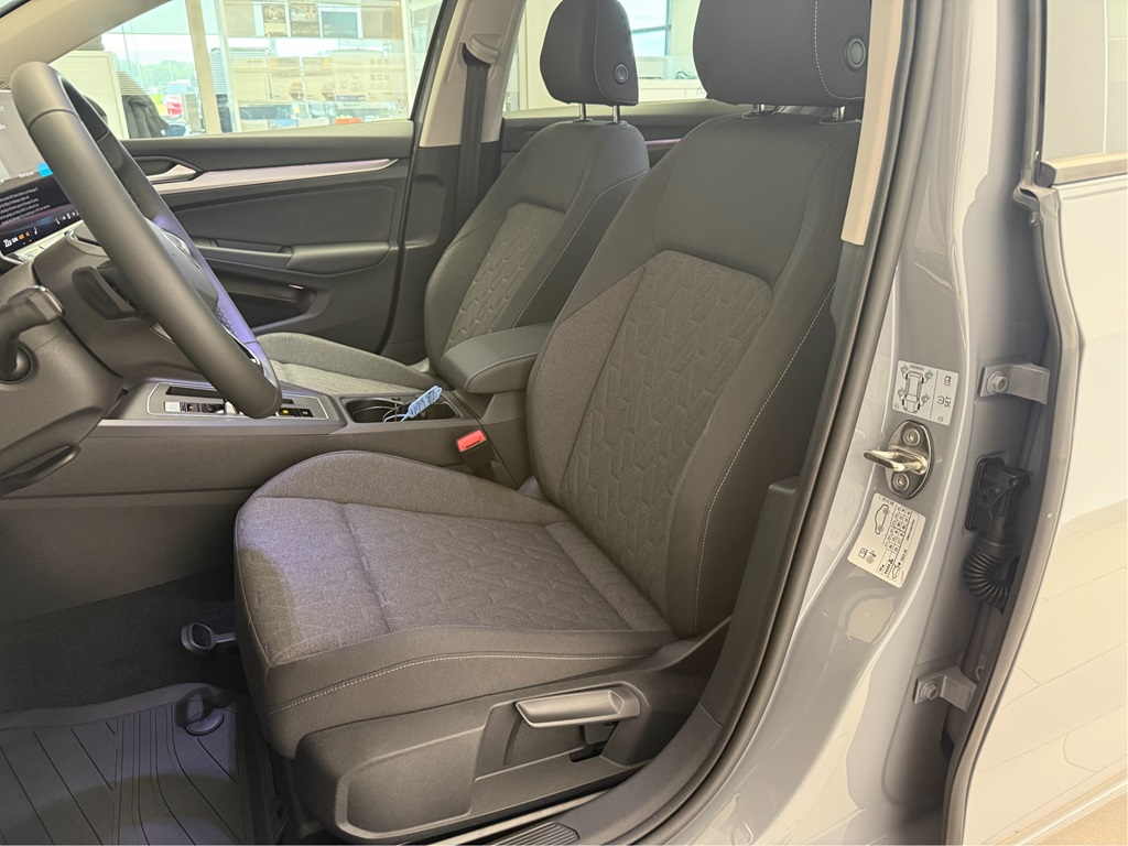 Volkswagen Golf GNK31B