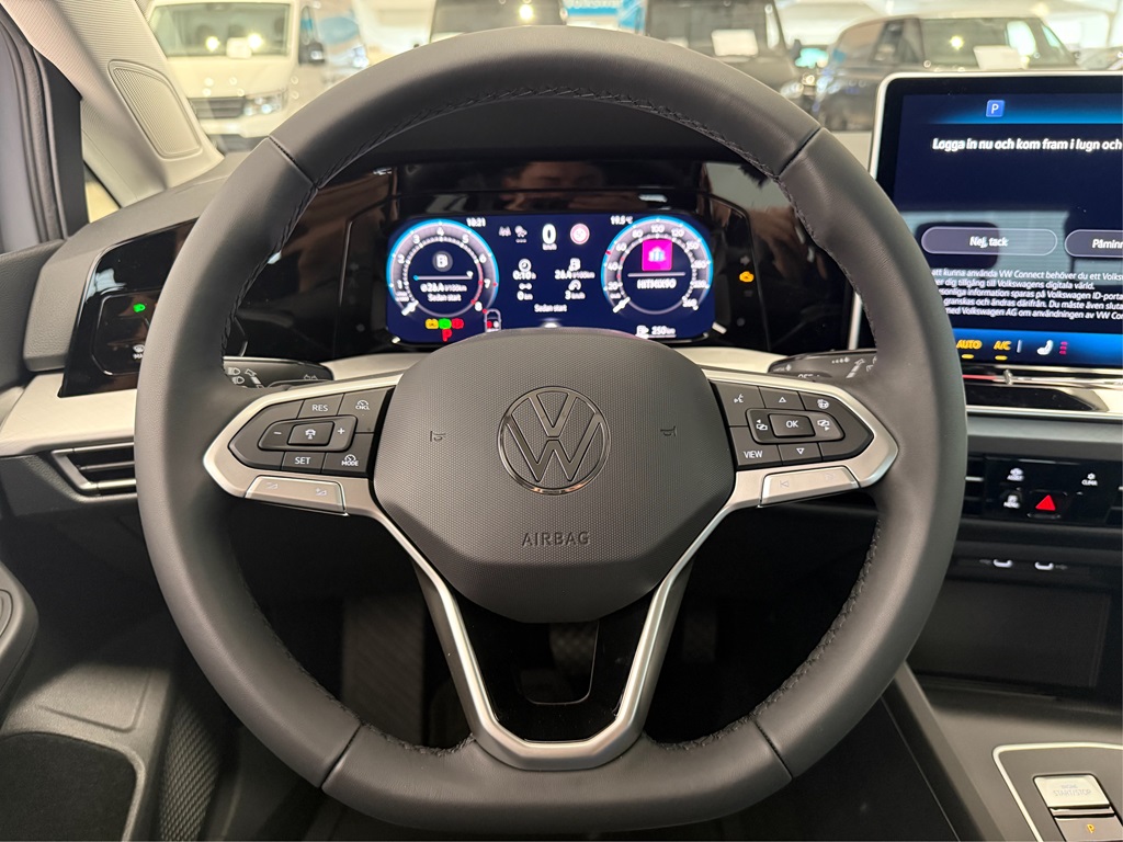 Volkswagen Golf GNK31B