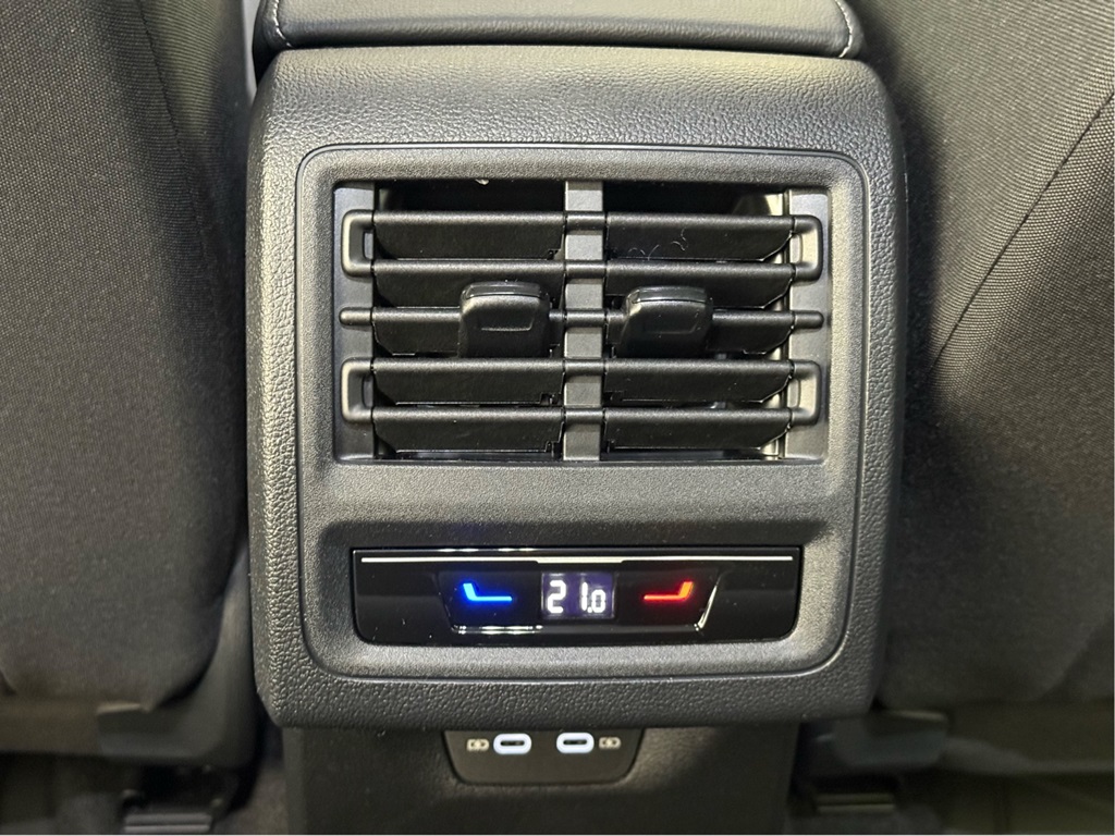 Volkswagen Golf GNK31B