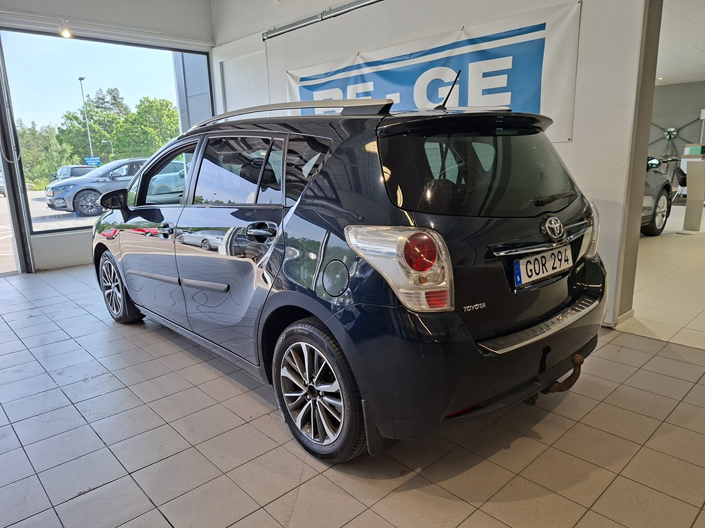 Toyota Verso GOR294
