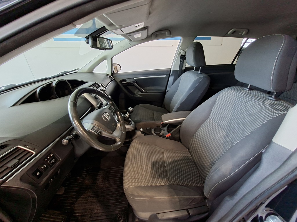 Toyota Verso GOR294