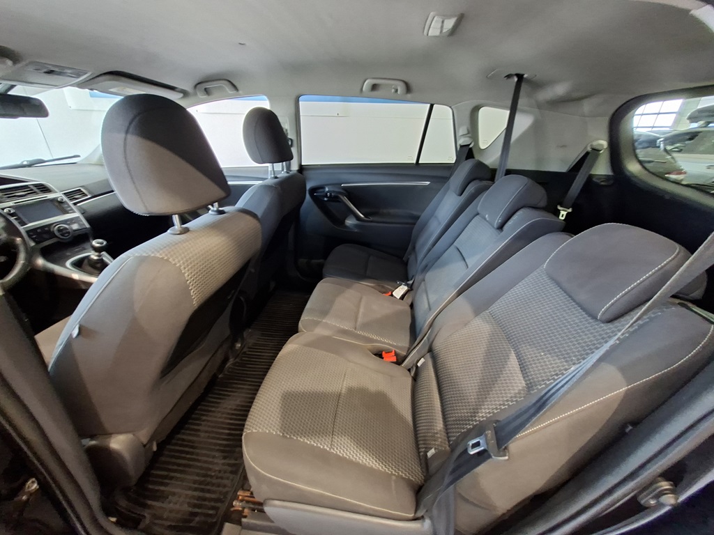 Toyota Verso GOR294