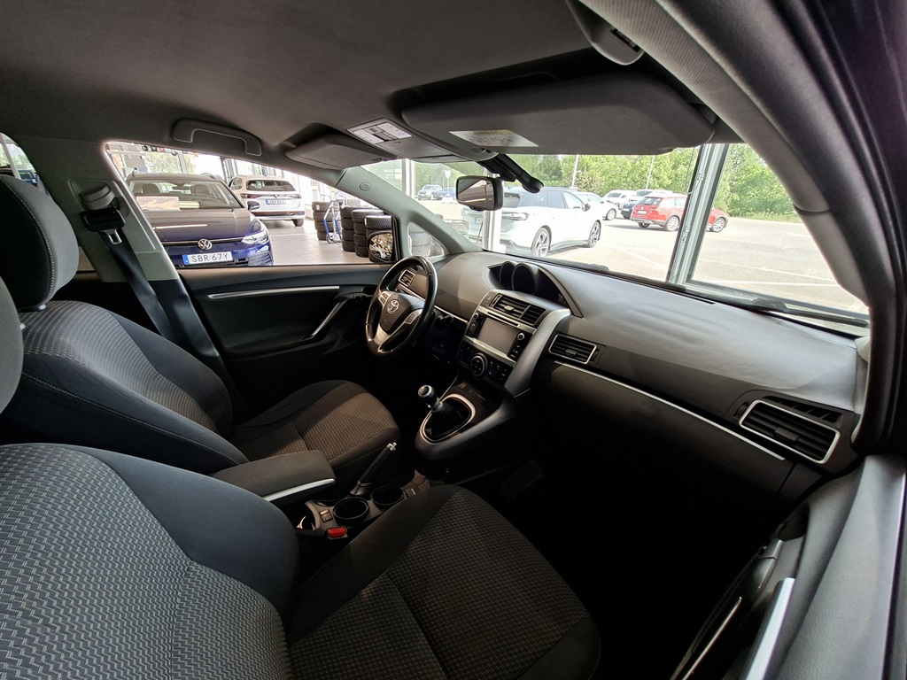 Toyota Verso GOR294