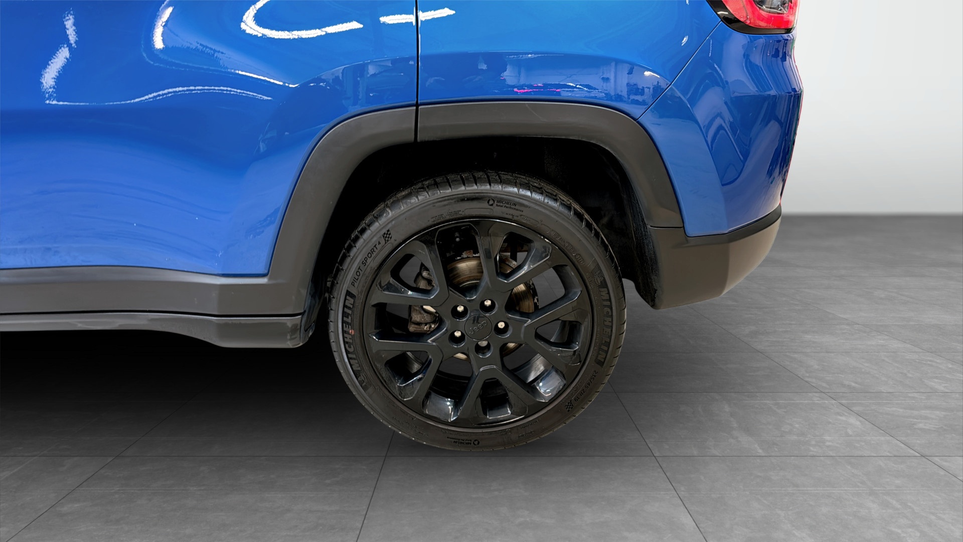 Jeep Compass GOU87X