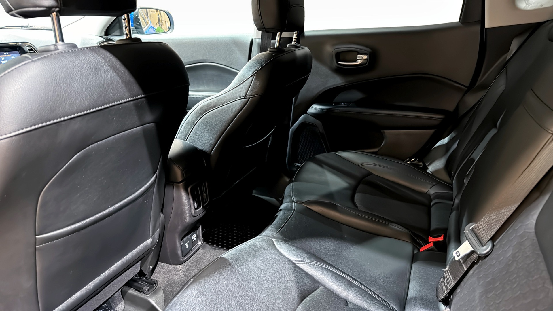 Jeep Compass GOU87X
