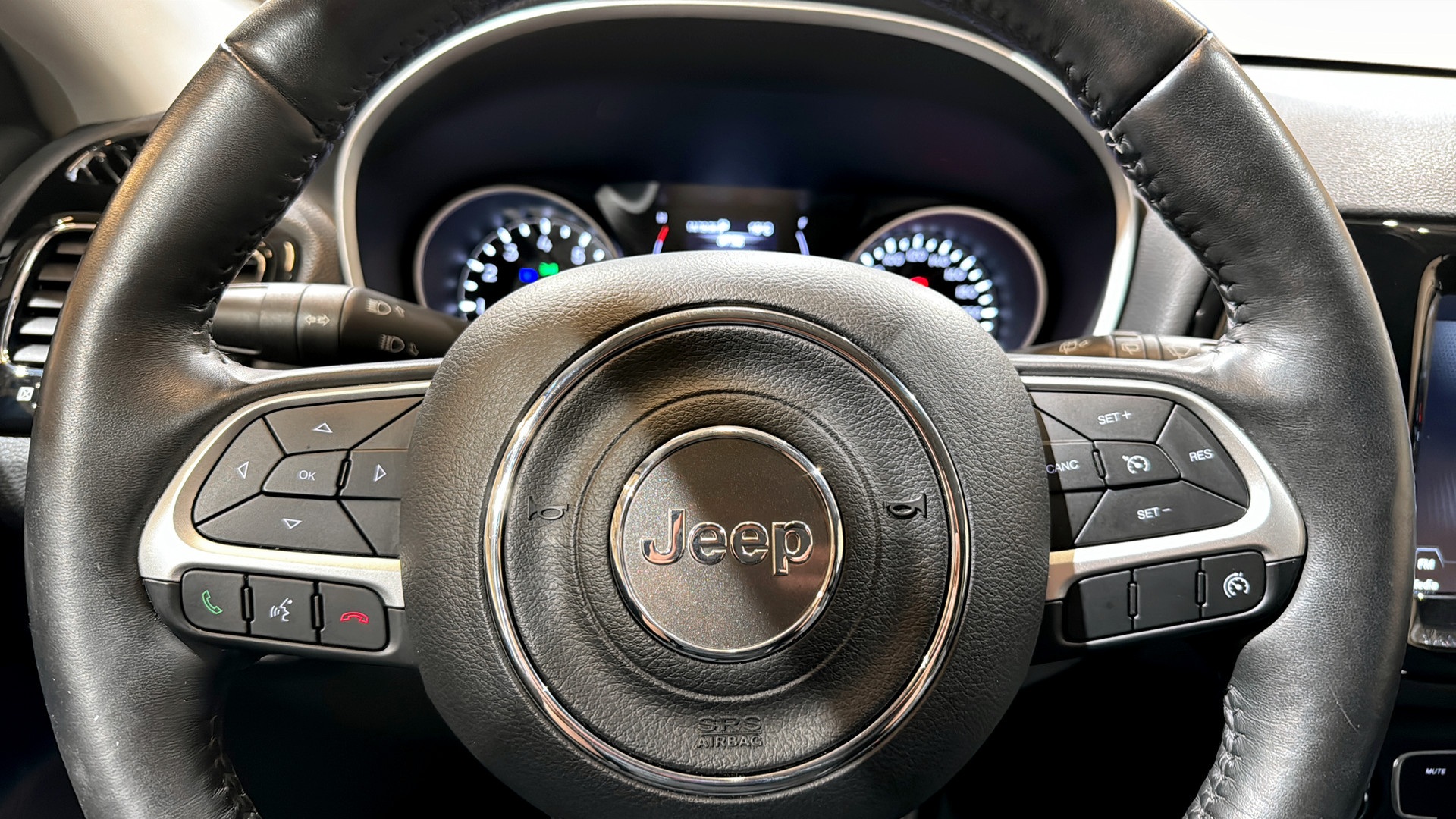 Jeep Compass GOU87X