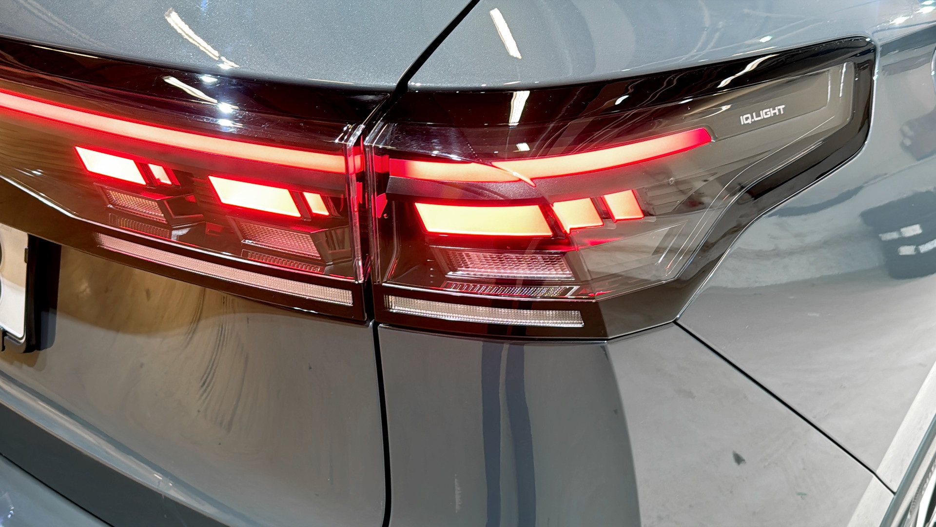 Volkswagen Tiguan GRK84B