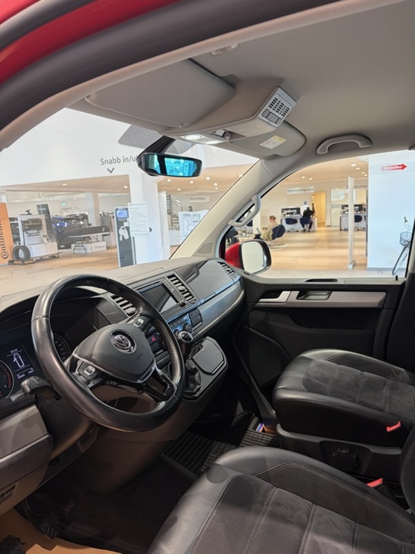 Volkswagen T6 Multivan GRM252