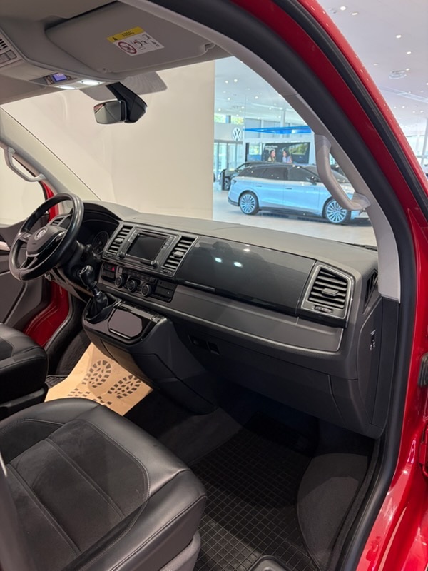 Volkswagen T6 Multivan GRM252