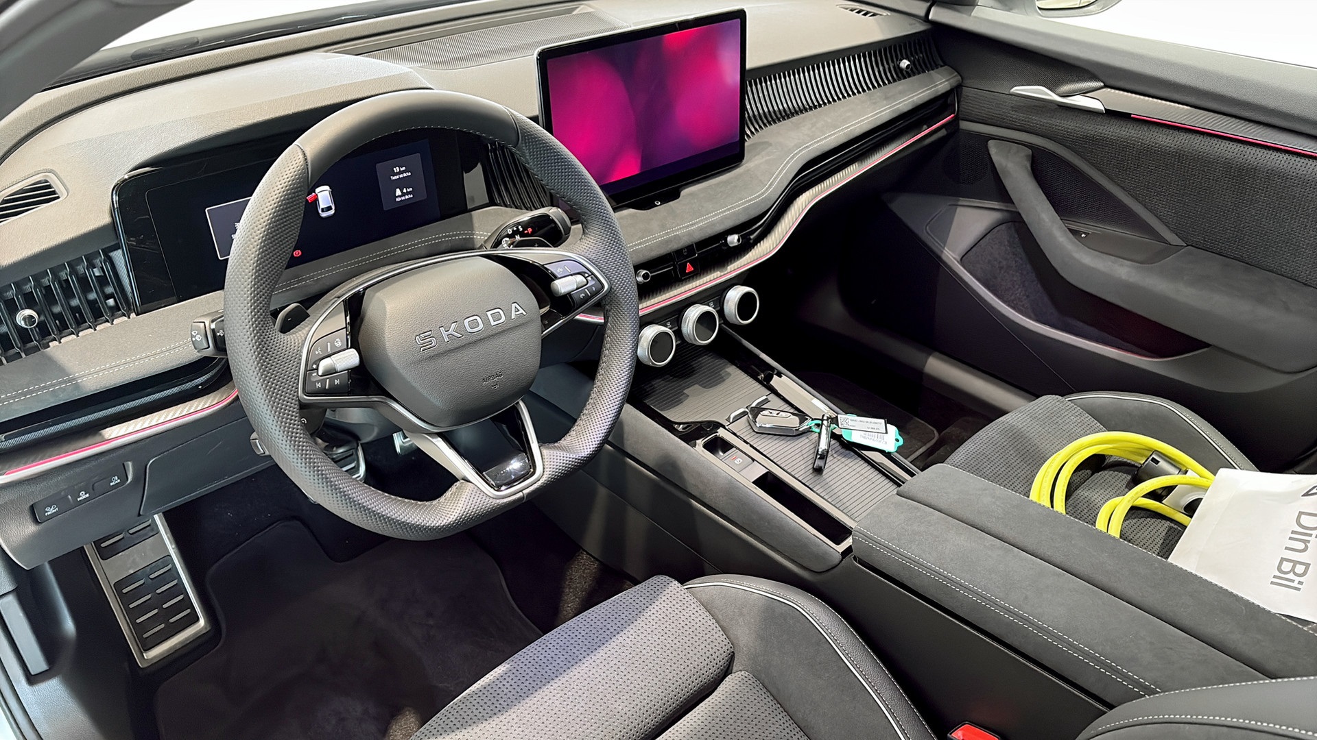 Skoda Superb GRW02R
